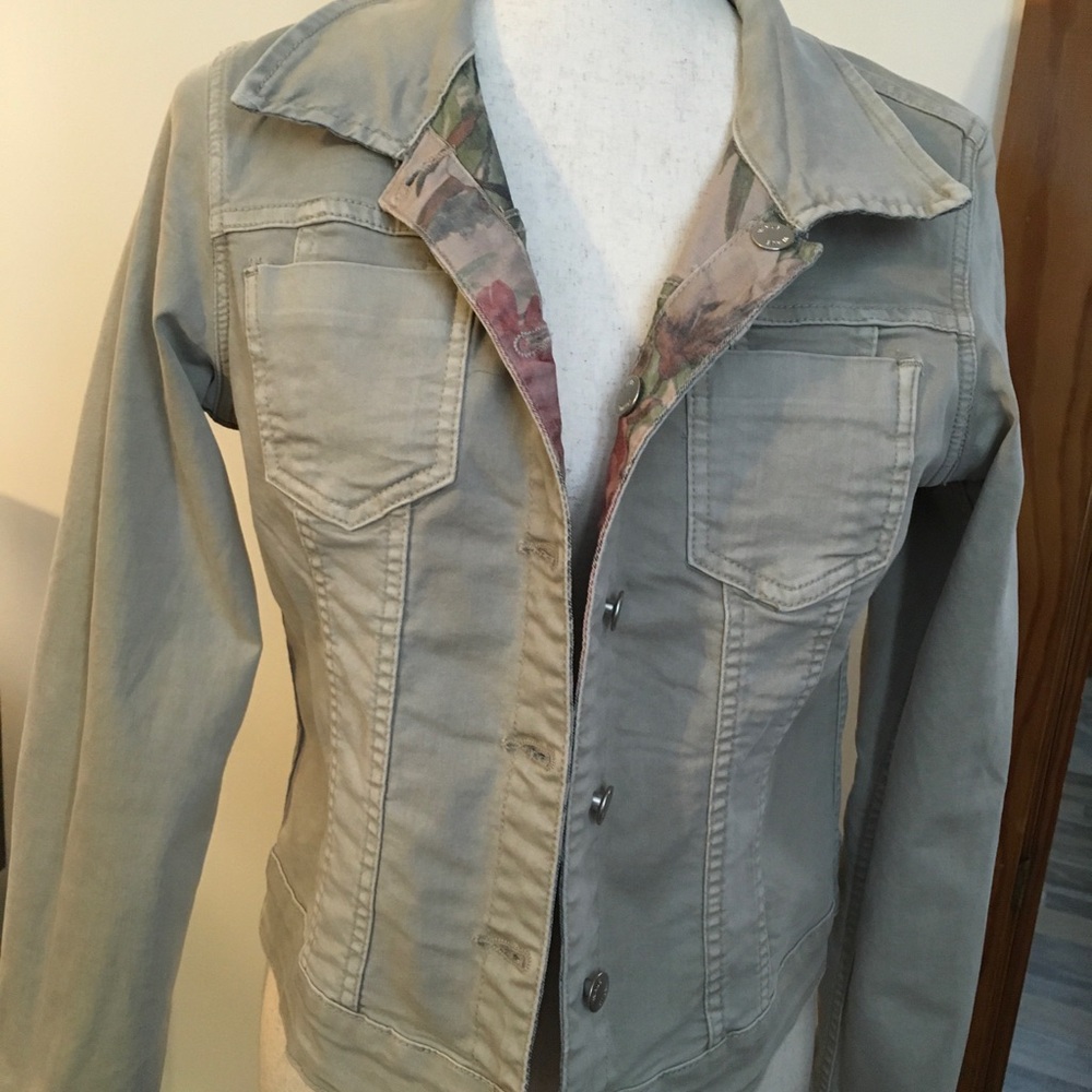 Venus Floral Reversible Utility Jacket - Pink & Green - Picture 3 of 4